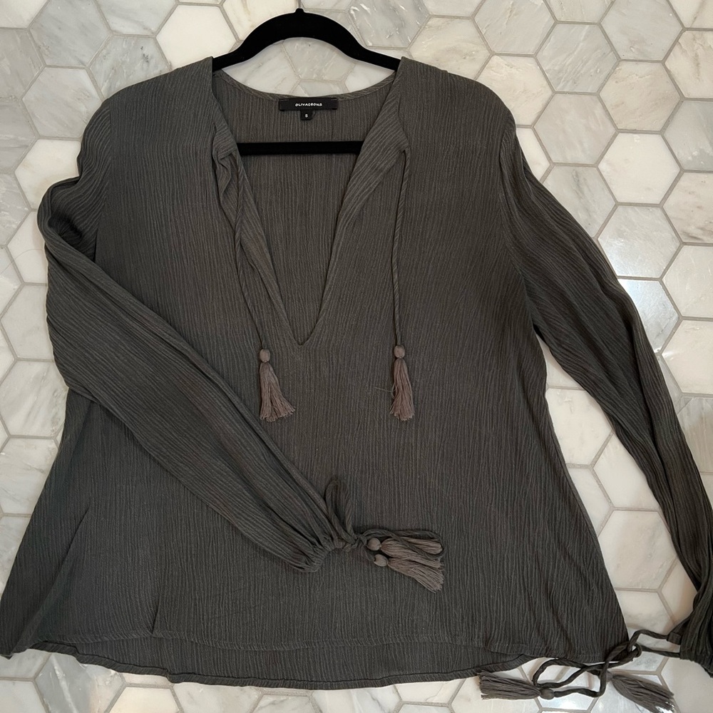 OLIVACEOUS Grey long sleeve too with tassels at neck and sleeve